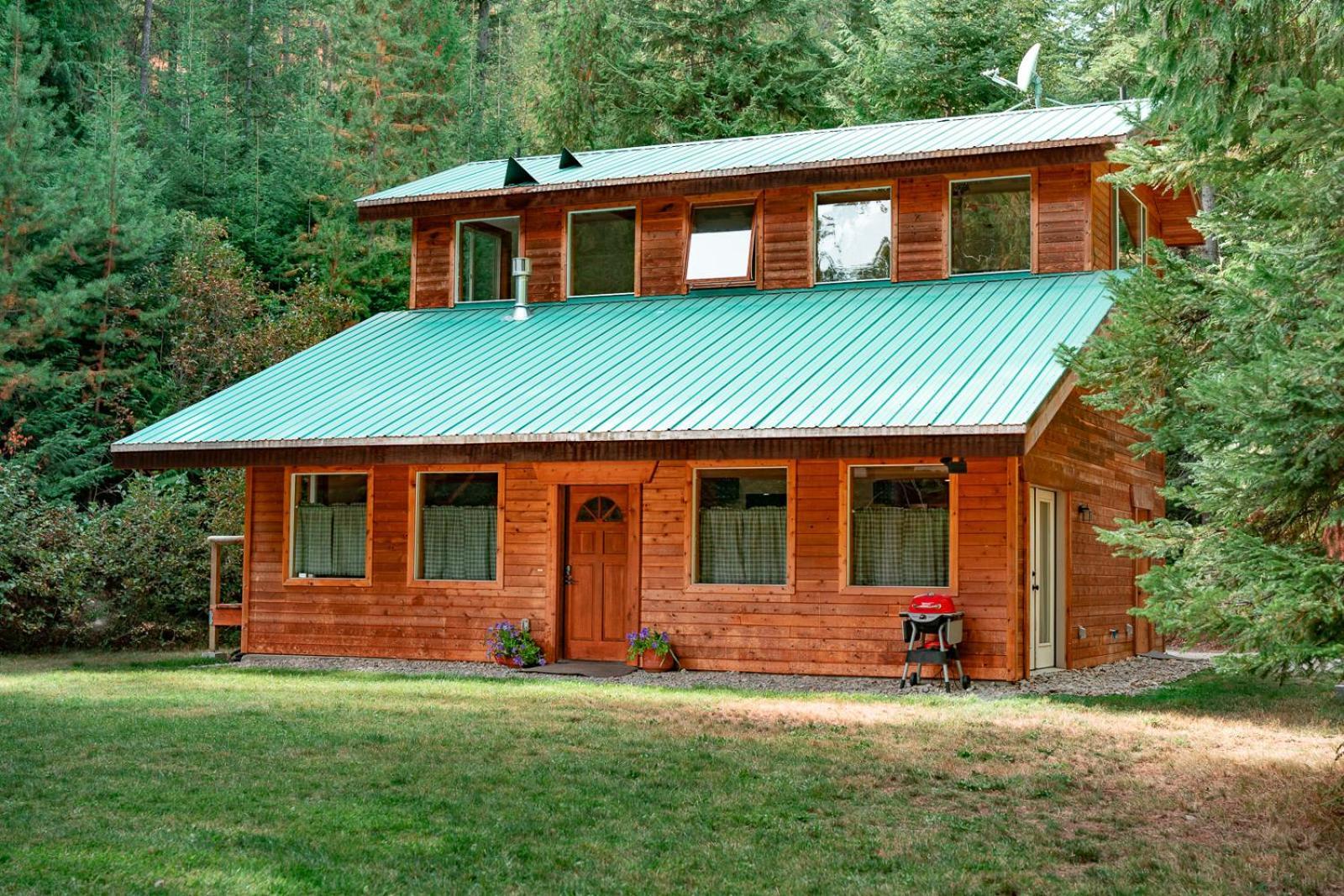 Cedar Cabin Near Silverwood Spirit Lake Exterior photo